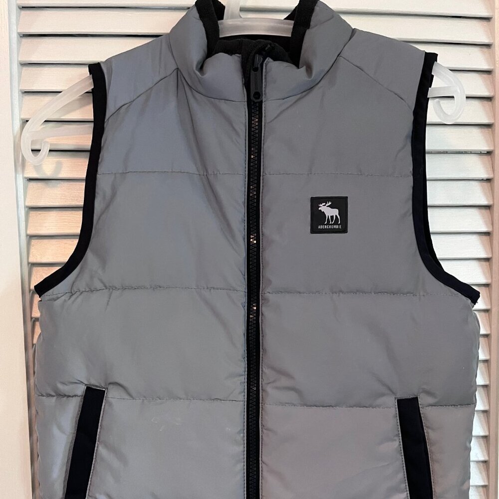 Abercrombie Kids Boys Reflective Vest Size 9/10